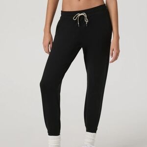 Vuori Performance Joggers